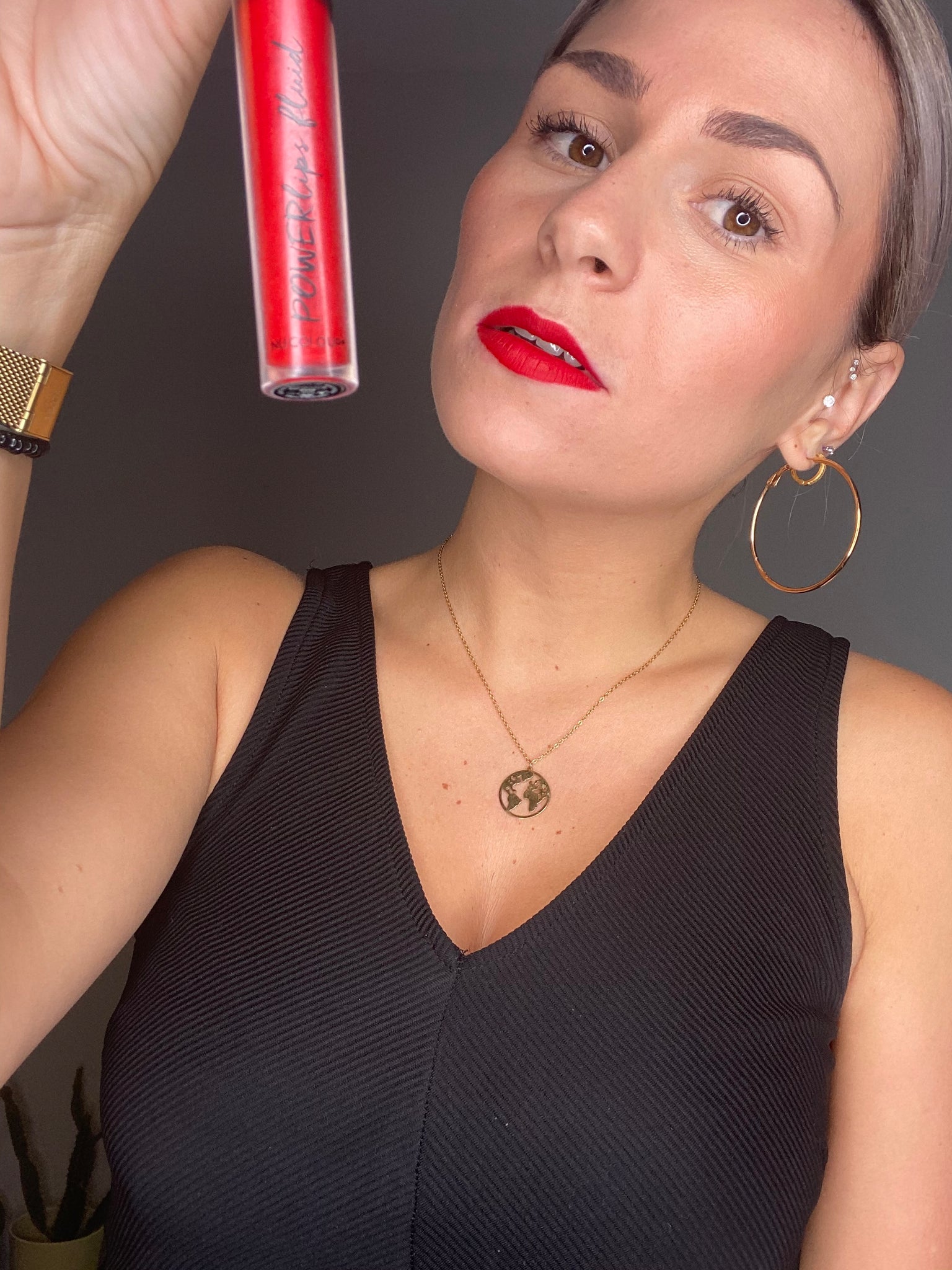 PROMO MAGIC DAYS Rouge à lèvres sans transfert mais hydratant, un vrai rouge parfait : Roar